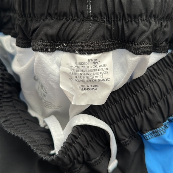 ASICS Women’s running shorts - Picture 4 of 4